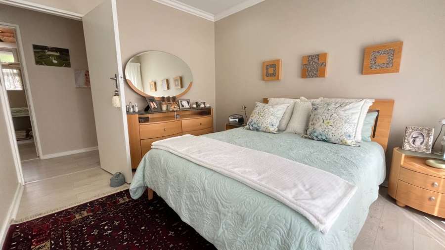 4 Bedroom Property for Sale in Hartenbos Central Western Cape